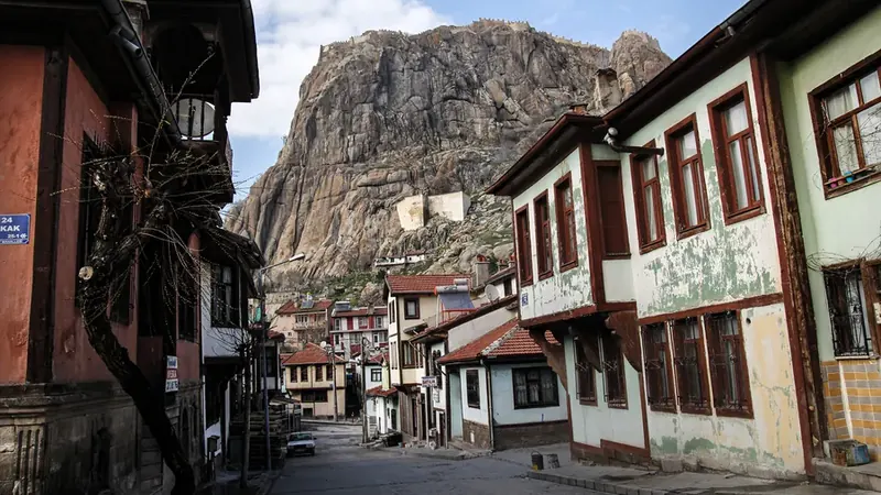 Afyonkarahisar Gece Rehberi - Yeni Gelenler İçin Başlangıç