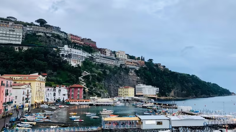 Antalya Korkuteli Sarisin Bayan
