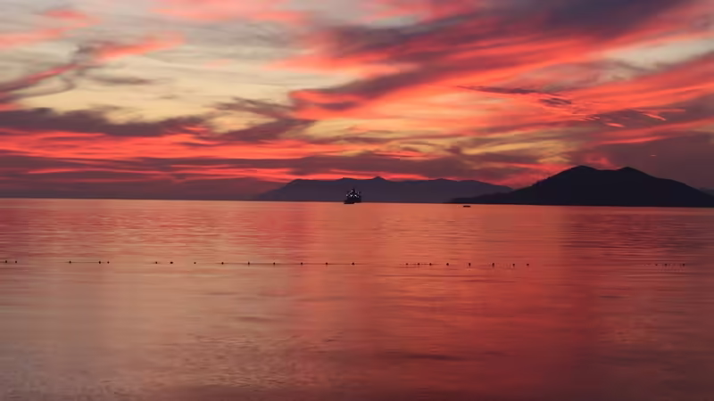 Aydın Kuşadası'nın En Popüler Alışveriş Caddeleri ve Tarihi Pazarları