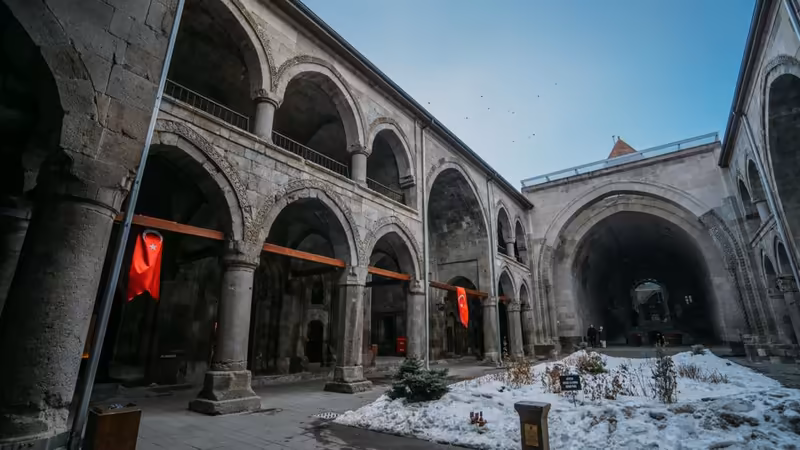 Erzurum Hınıs Travel Eslik Escort