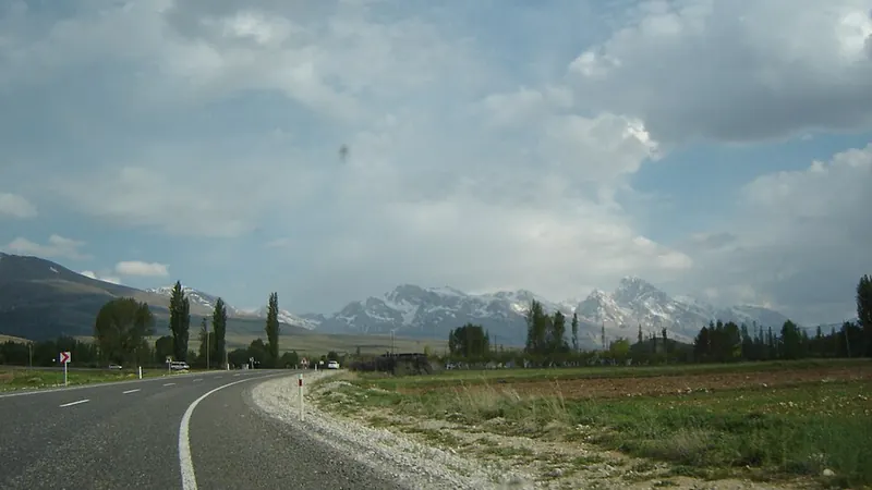 Hakkari'da VIP Ulaşım ve Transfer Hizmetleri