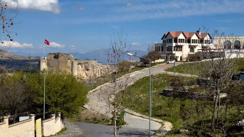 Isparta Şarkikaraağaç Eskort Bayan
