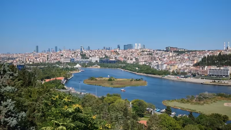İstanbul Arnavutköy Etkinlik Bayan