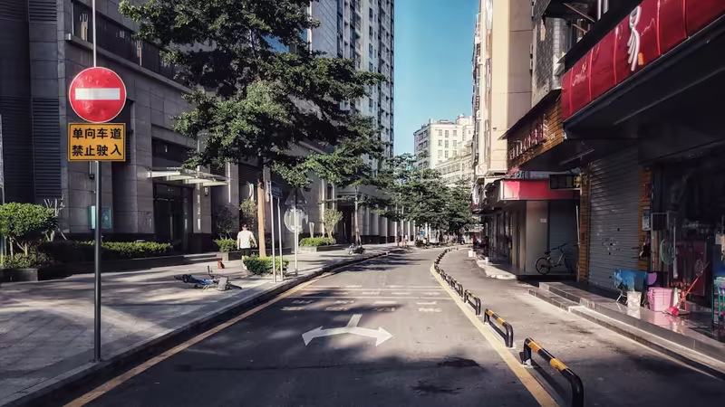 İstanbul Beyoğlu Universiteli Bayan