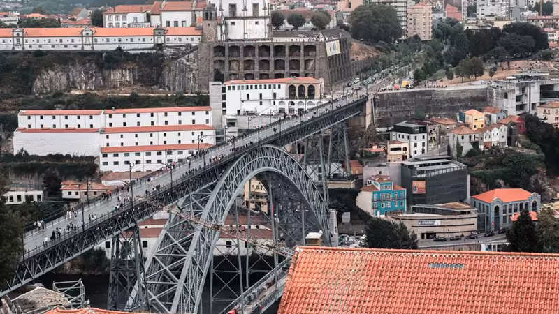 İzmir Balçova Modern Bayan