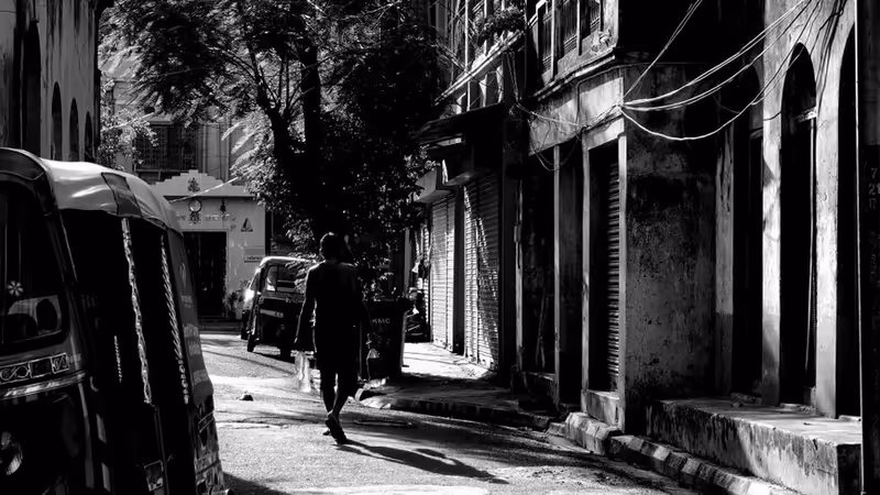 İzmir Bayraklı Merkez Bayan Ilanlari