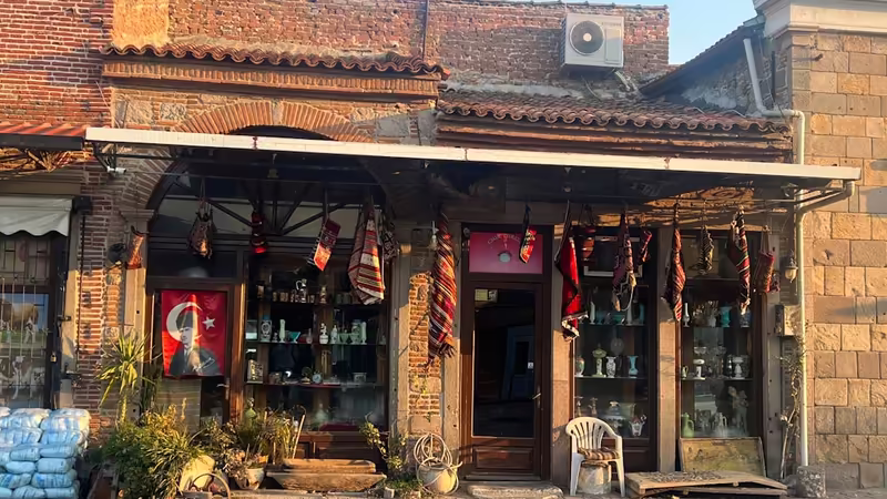 İzmir Bergama Eskort Bul