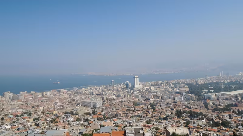 İzmir Foça Merkez Bayan Ilanlari