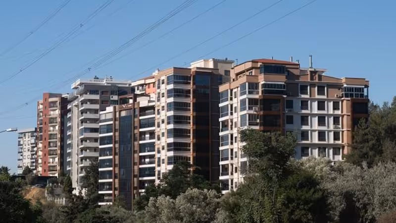 İzmir Kemalpaşa Bayan Bul