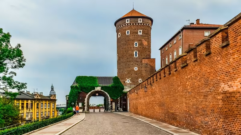 Kibris Lefke Alisveris Caddeleri