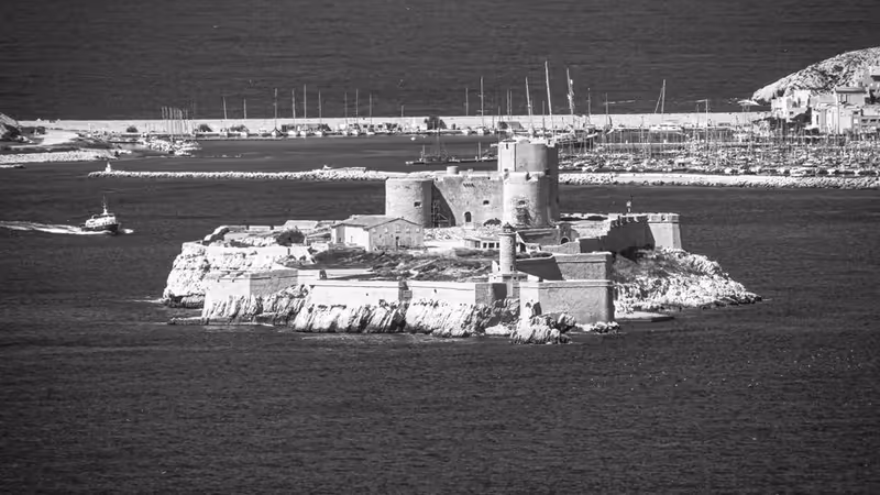 Mardin Midyat Sehir Merkezi Eskort