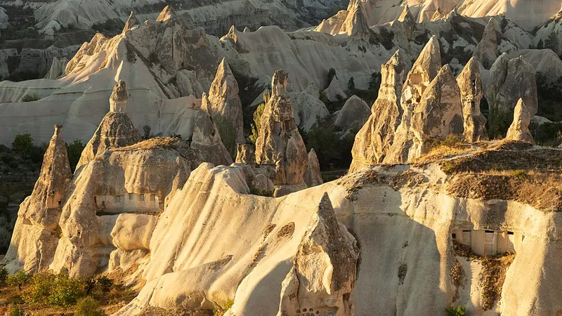 Menderes'da Turistler İçin Gece Hayatı Rehberi - İzmir