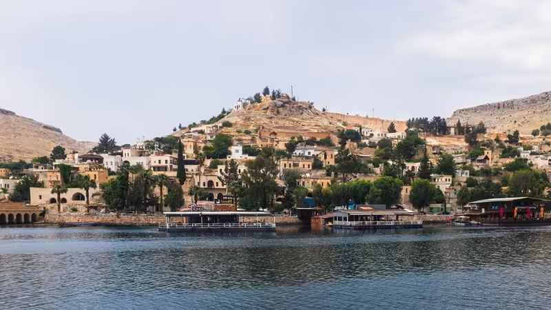 Şanlıurfa Hilvan Social Event Eslik Escort