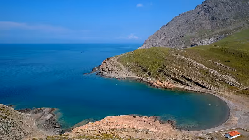 Tefenni'da Yalnız Seyahat Edenler İçin Güvenli Gezi Rotaları - Burdur