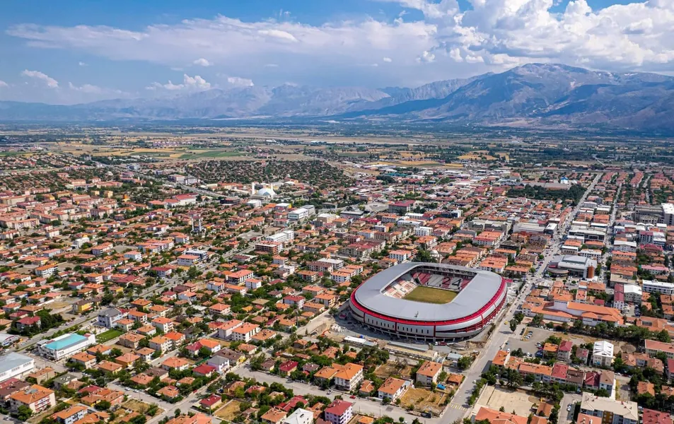 Erzincan Rehberi - Ekonomi, Gezilecek Yerler, Sosyal Yasam