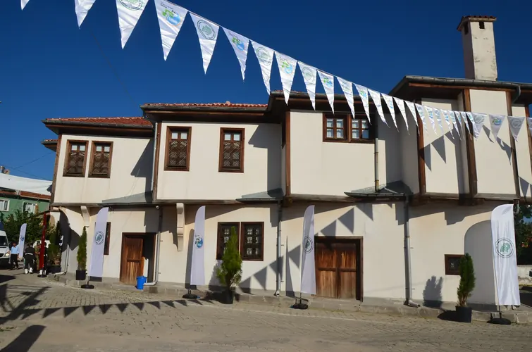 Şuhut Bolge Rehberi