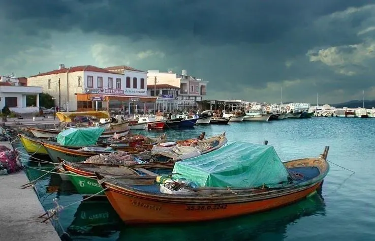 Urla Yasam ve Sosyal Ortam